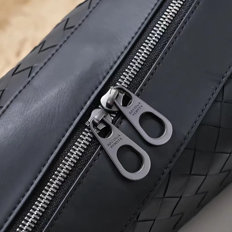 All categories 💚 Top version men’s bags 💚 BV 2024 new BV crossbody bag